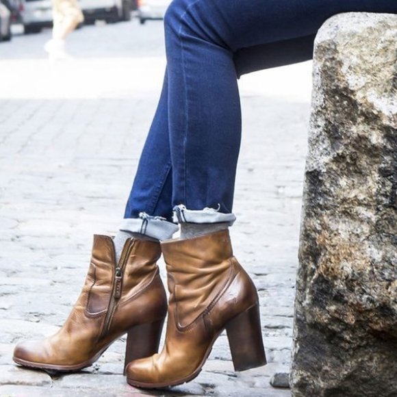 Frye | Shoes | Frye Parker Short Brown 